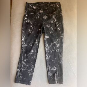 Lululemon Swift speed Black and White Ice-Dye Leggings